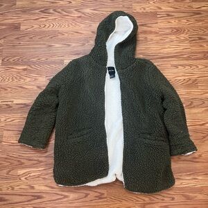 Me Jane Fluffy oversized Teddy Jacket - Size Medium - Green and White coloring